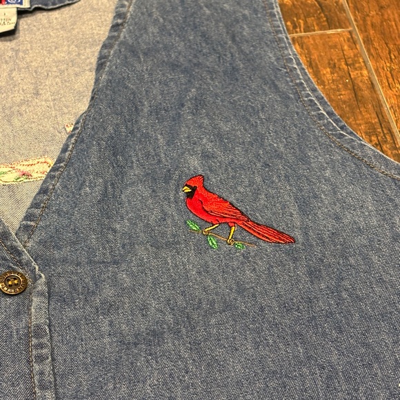 vintage denim vest button up embroidered cardinal front and back 100% cotton USA - Picture 7 of 7